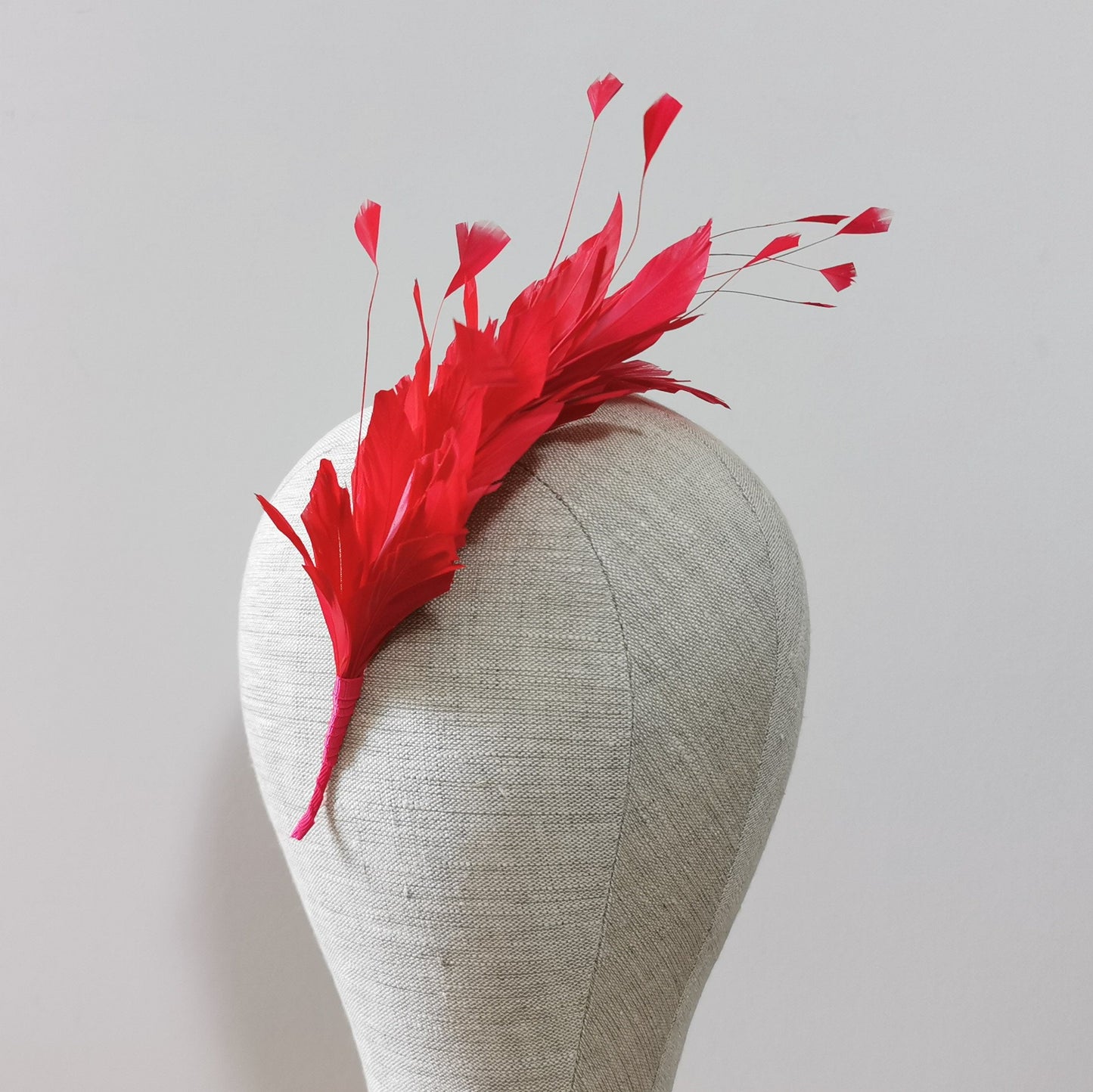 LUNA Feather Headband Fascinator in Fuchsia Pink
